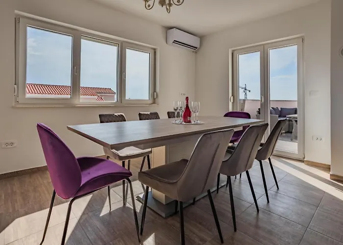 Apartment Seaview Roberta *