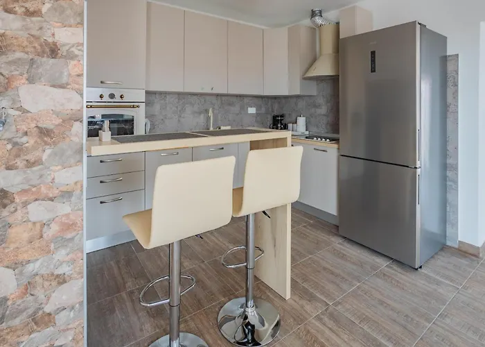 Seaview Roberta شقة *